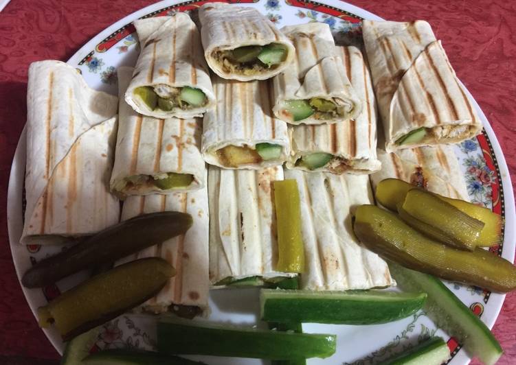 صاج فاهيتا الدجاج بالمخللات