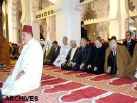 Le président Bouteflika accomplit la prière de l'Aïd El-Adha à la Grande mosquée d'Alger