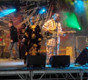 ''الفردة'' و''أمادو ومريام'' يبهرون الجمهور بتمنراست                                    في ثالث سهرة من المهرجان الدولي لفنون الأهفار