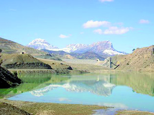 Réalisation d'un barrage de 3 millions m3 d'eau                                    TISSEMSILT, Direction de l'hydraulique