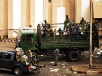 Amadou Toumani Touré renversé                                    Coup d'état au Mali