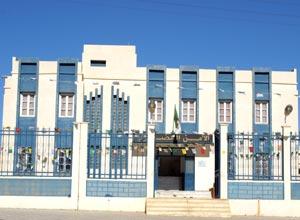 توقيف رئيسي أمن دائرتي عين الحجل وأولاد دراج بالمسيلة                                    على خلفية انفلات الأوضاع أثناء الإحتجاجات ومقتل شاب