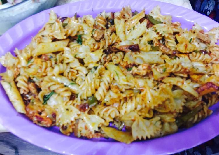 مكرونه بانعناع والدجاج ولا أطيب منها😋😋