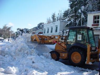 إجراءات لمواجهة خطر تساقط الثلوج بجيجل                                    سكان البلديات الجبلية يتخوفون من العزلة..