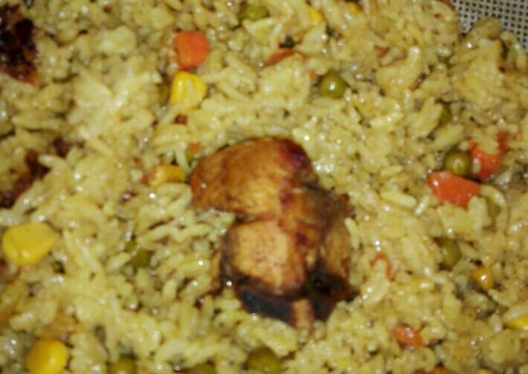 آوزي مع دجاج