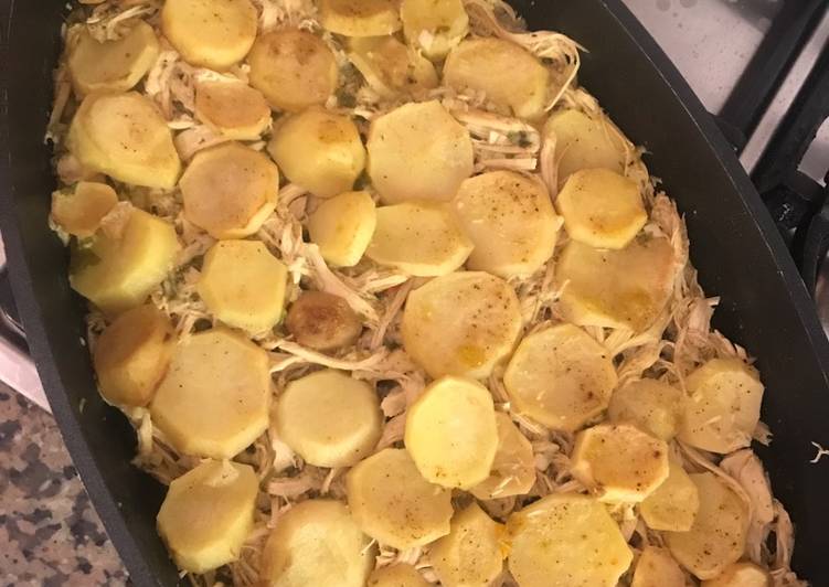 طريقة عمل دجاج و بطاطا بلفرن