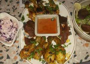 أفخاد الدجاج بصوص العسل والكاتشب