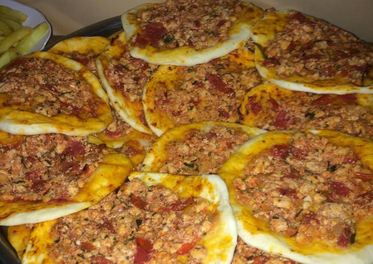 لحم بعجين دجاج