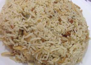 رز بالدجاج والثوم