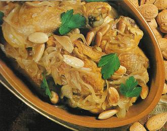 POULET AUX OIGNON ET AUX AMANDES