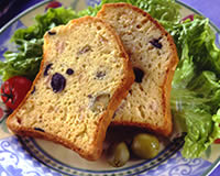 Cake aux olives et romarin