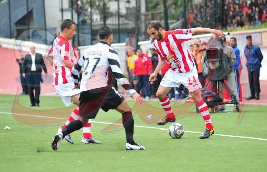 ش. بلوزداد 0-0- و. سطيف الوفاق يواصل روعة الأداء ولكن يضيّع لقب الشتاء