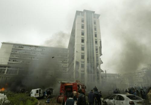 المتورّطون في تفجيرات قصر الحكومة أمام مجلس قضاء العاصمة في 12 أفريل