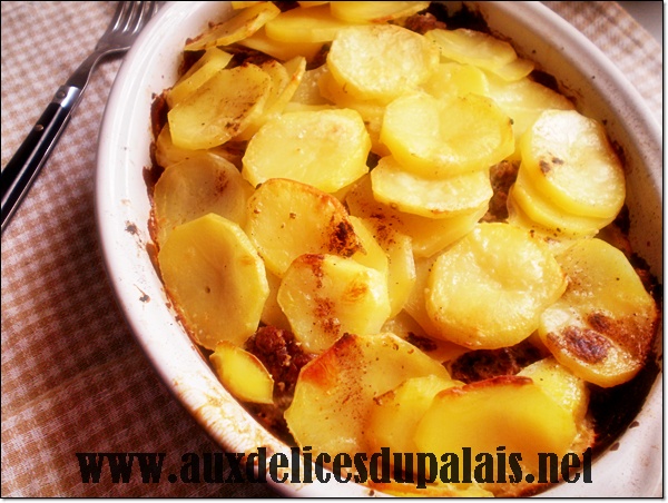 Pomme de terre à la viande hachée au four