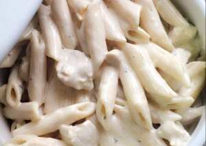 معكرونه بكريمة الطبخ وصدور الدجاج