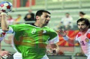 المنتخب الوطني لكرة اليد يحضر بشارتر