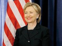 Raffermir le partenariat économique et sécuritaire Hillary Clinton aujourd'hui à Alger