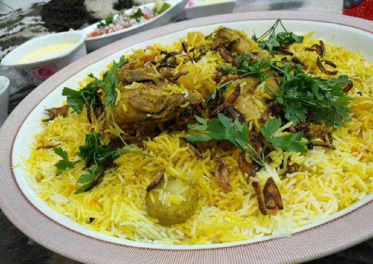 مدفونة الدجاج