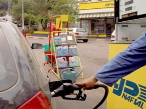 أزمة الوقود تهدد الموسم السياحي بالطارف                                    بسبب تفاقم عمليات التهريب..