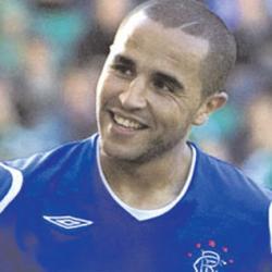 بوقرة سيحدد وجهته المقبلة بعد مباراة المغرب                                    يفضل التركيز حاليا على التحضيرات بمعسكر مانغا كلوب