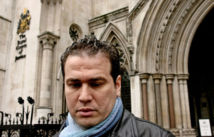 EN MARGE DE LA VISITE D'HILLARY CLINTON :Un Algérien demande la levée d'un mandat d'arrêt