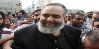 Egypte-élection: le salafiste Abou Ismaïl dépose sa candidature en fanfare