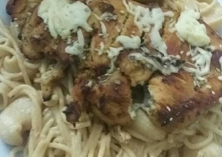 مكرونه بصدور الدجاج