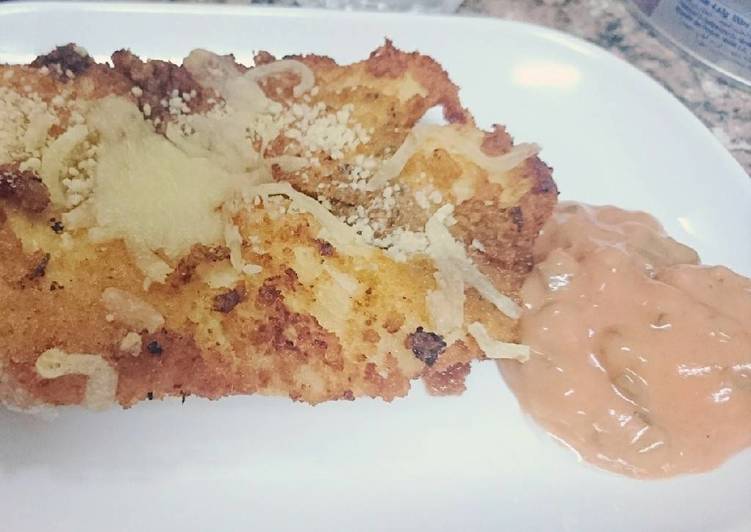 دجاج البارميزان مع الصوص