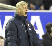 A l'étranger                                    Arsenal FC/ Wenger suspendu trois matchs