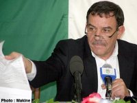 « Je raflerai 100 sièges au minimum ! »                                    Moussa Touati, président du FNA, à Horizons