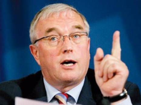 «Pour la mondialisation du cyclisme»                                    Patrick Mac Quaid, président de l'UCI