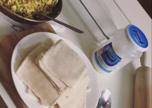 رولات التوست بالدجاج