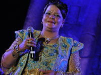 الشابة جميلة العنابية ل ''الجزائر نيوز'': من ساعدتهم خانوني•• وحبي لفني سبب شهرتي