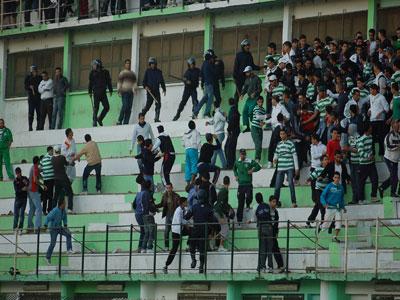 Ces stades devenus infréquentables                                    Scènes de vandalisme d'une rare violence au stade du 5-juillet