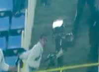 Au 5-Juillet / Des milliards en fumée, 2 caméras détruites, des techniciens blessés
                                    Soirée cauchemardesque pour l'ENTV