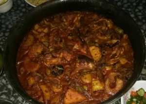 صينية دجاج وخضار