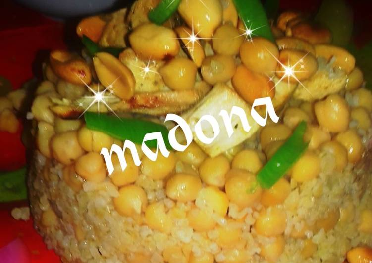 البرغل بالحمص مع شرحات الدجاج 🍗🍗