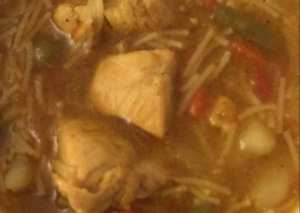 شوربة شعيرية بالدجاج والخضروات