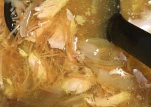 شوربة الدجاج بلشعيريه