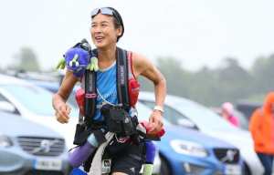 Planète - Nice: Pourquoi cette Singapourienne bouclera-t-elle le marathon Nice-Cannes en tractant un pneu de 10kg?