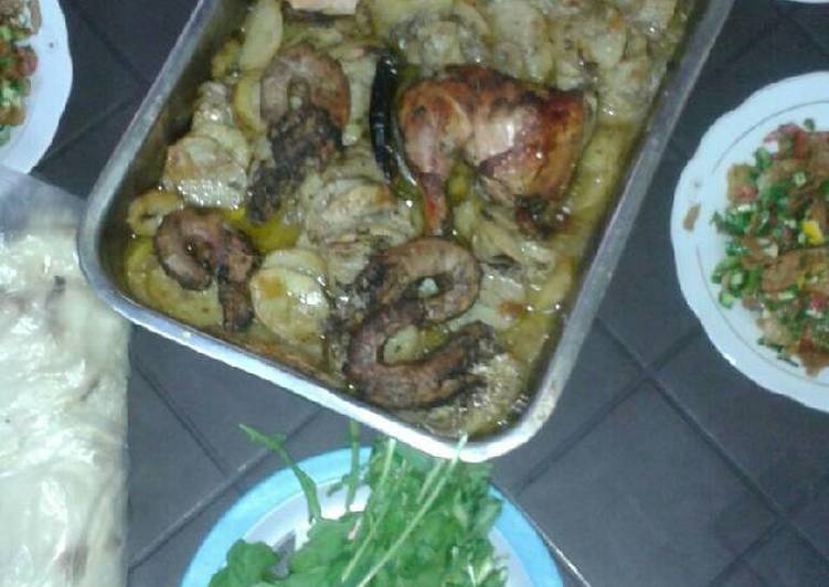 صينية بطاطا مع الدجاج