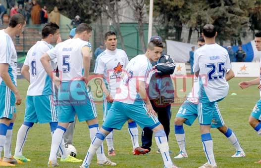 WAT : Après l'élimination à domicile face au CSC : Une première défaite qui tombe au pire moment