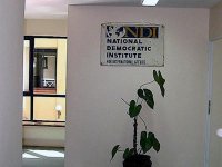 L'ONG américaine NDI envoie une mission d'évaluation préélectorale en Algérie                                    Observateurs étrangers