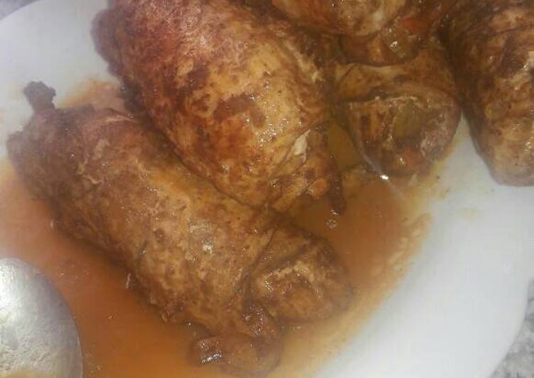 رول صدر الدجاج بحشوة الخضار