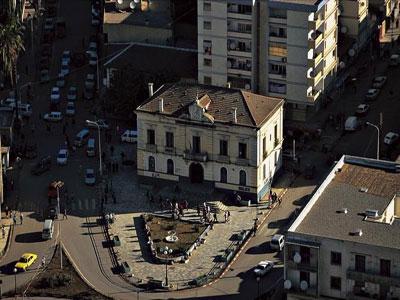 Pas de place pour l'art dans les projets urbains                                    La ville de Tizi Ouzou a perdu son cachet architectural