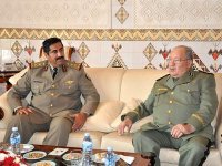 Le général de corps d'armée, Ahmed Gaid Salah reçoit son homologue qatari