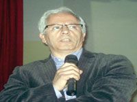 Avant-première du documentaire 'Lounes Matoub, un combat éternel'                                    Clin d''il à la vie d'un rebelle