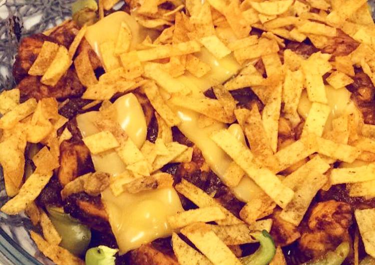 صينية الدجاج بالباربيكيو وشبس عمان او الدوريتوس