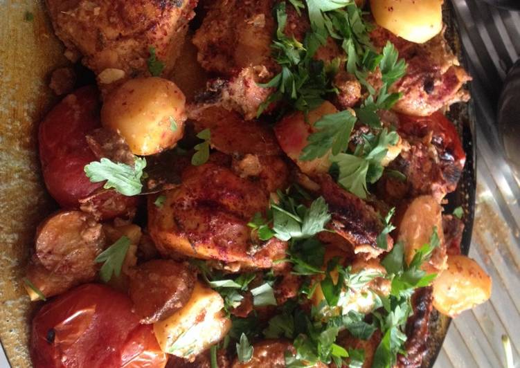 جاج مشوي بتتبيله لذيذه وشهيه