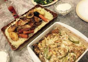 ارز مقلي مع دجاج بالخضار